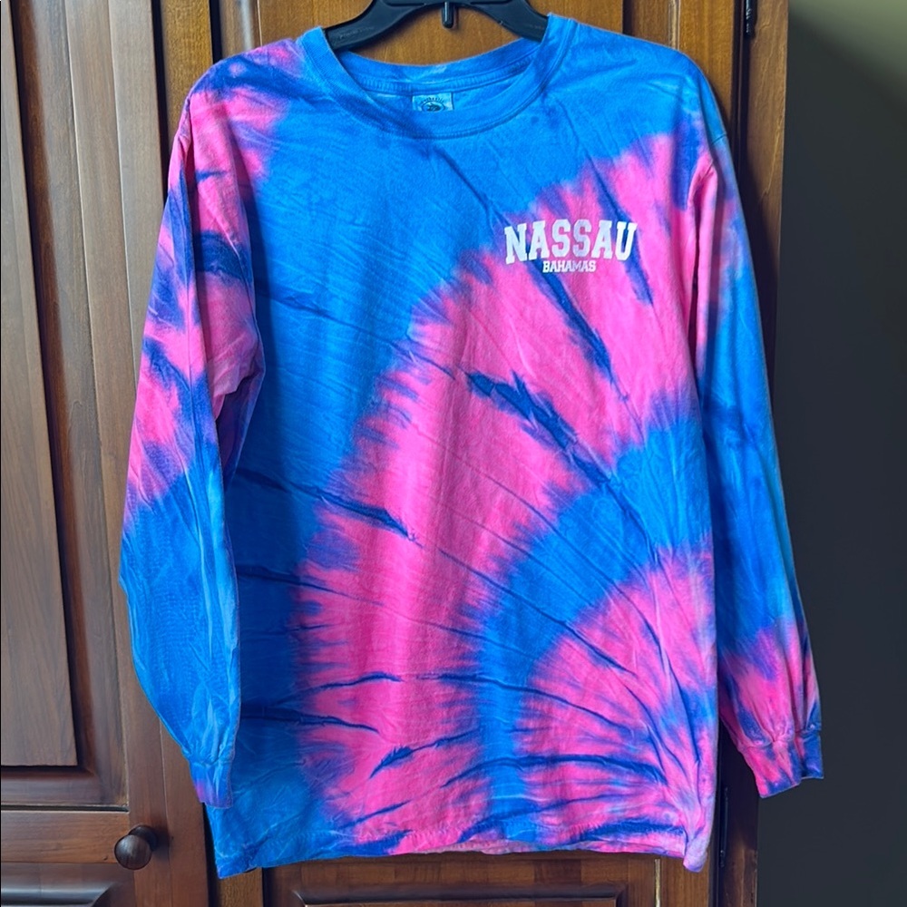 Nassau Bahamas Long Sleeve T-Shirt